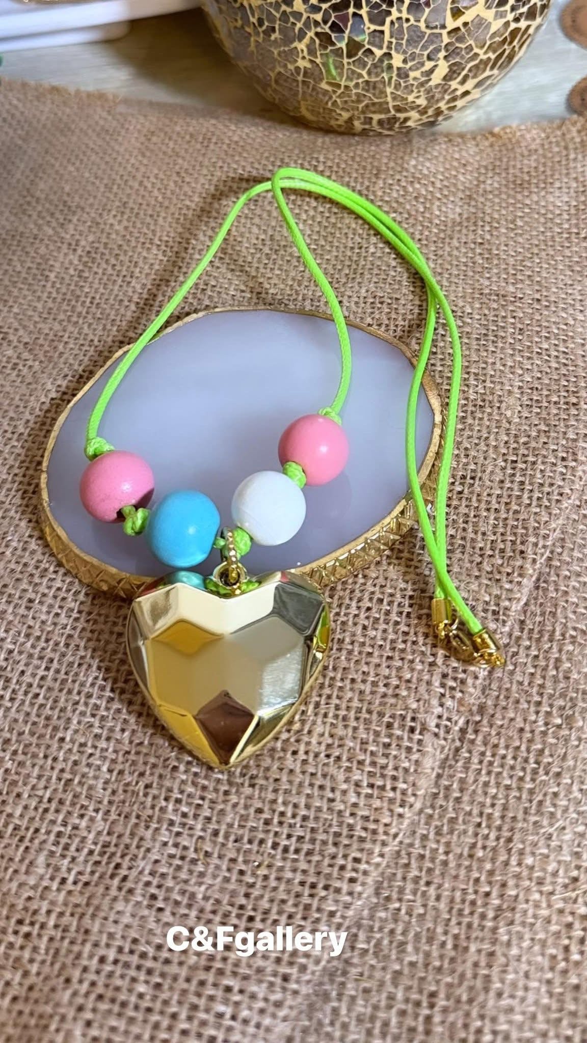 Collar corazón pastel