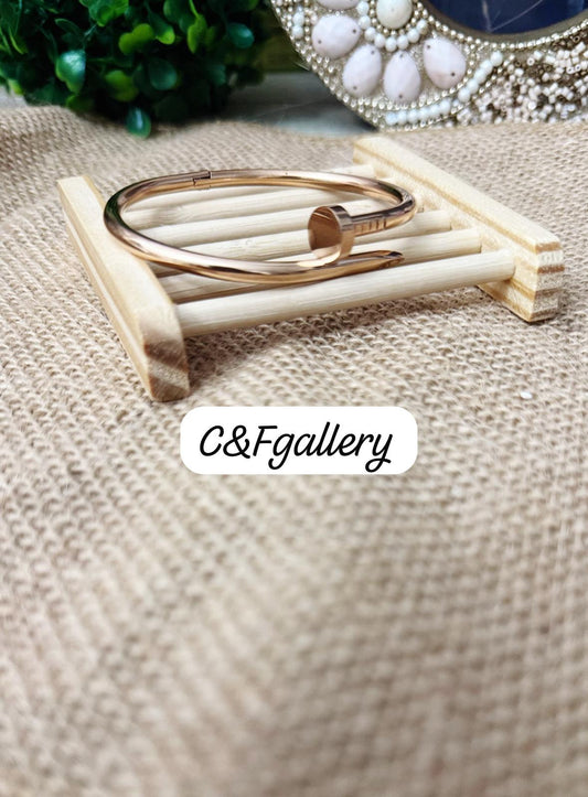 Brazalete “Neo chic collection”
