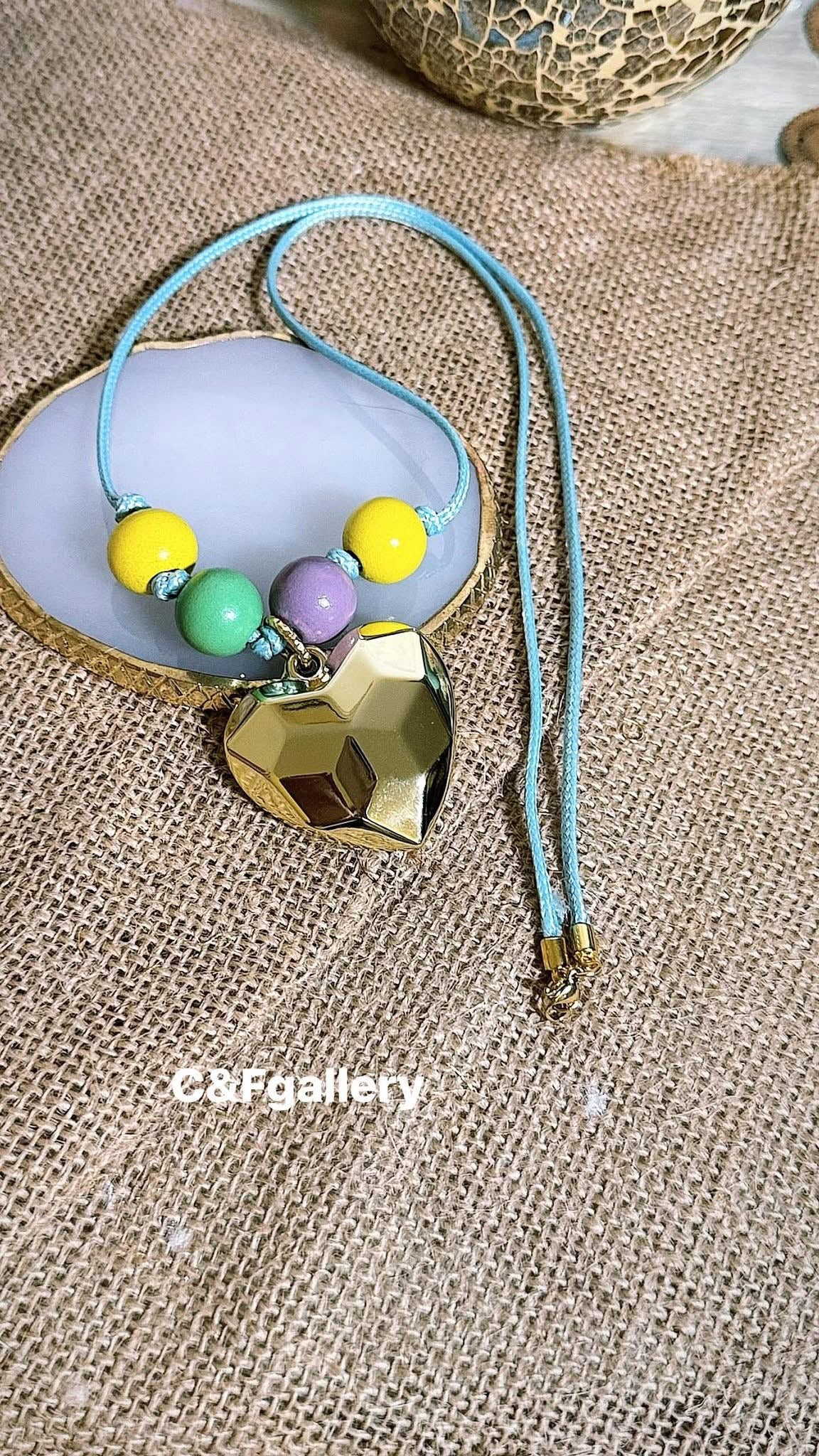 Collar corazón pastel