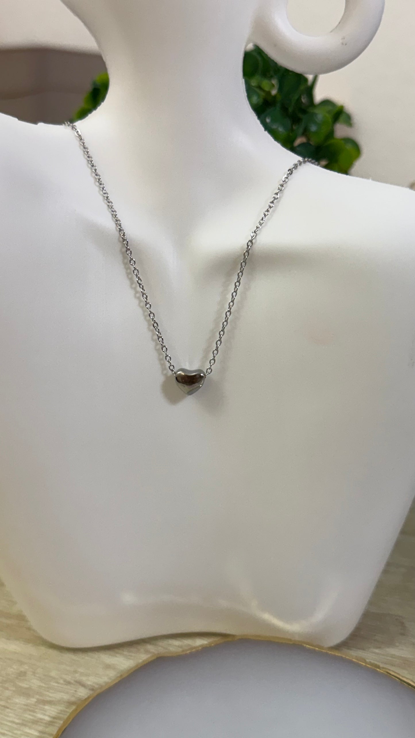 Collar corto “love story”