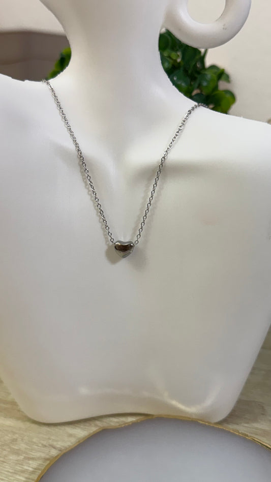 Collar corto “love story”